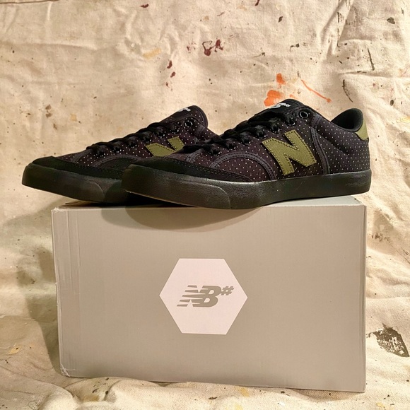 New Balance Numeric 212 Black/Oak Leaf Green Skate Shoe - Picture 1 of 5